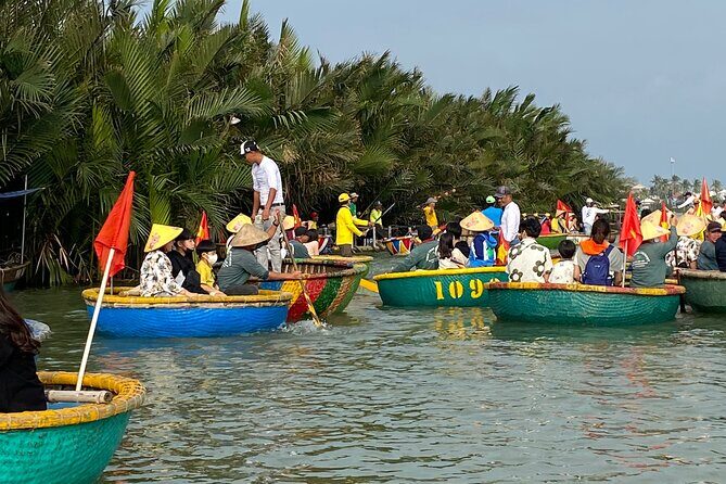 5-Hour Discovery Countryside by Cycling, Buffalo and Basket Boat - Water buffalo riding and feeding: the calm, close encounter