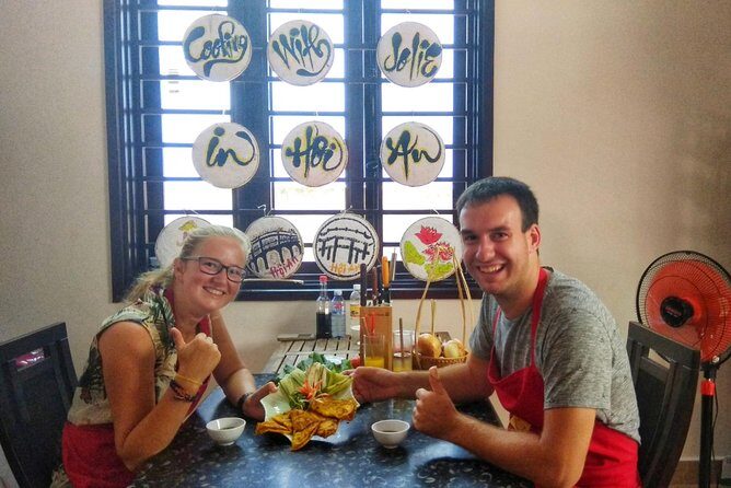 Best cooking class in Hoi An with Jolie (JHA3) - Piano, guitar, and the playful pancake moment