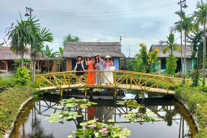 Cooking Class Hoi An - Organic Garden - Farming Tour-Handicrafts - Caman Village’s organic garden: the calm start that changes the class