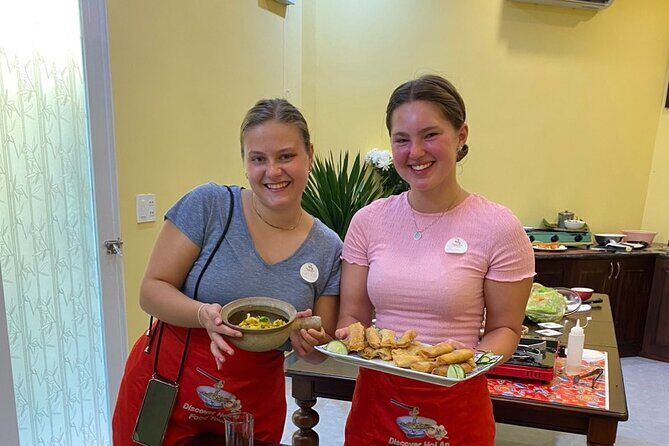 Coooking Class And Eating Tour - Street food tastes that connect the dots