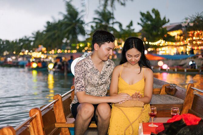 Discover Hoi An by Bamboo Basket and Lantern Boat - Fishing life demo: crab fishing and the net fishing tradition