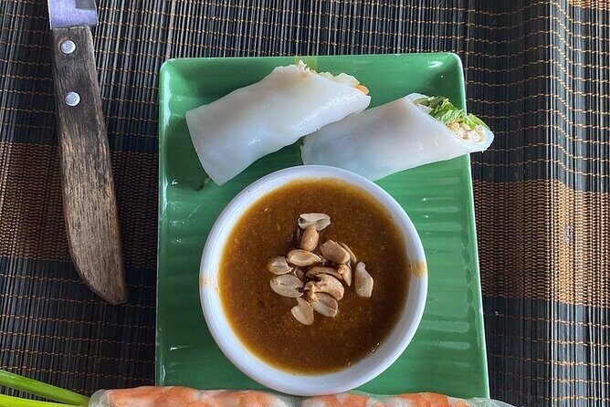 Experience Cooking Class for Lunch or Afternoon With Local Chef - Small group cooking under 10: more correction, less waiting