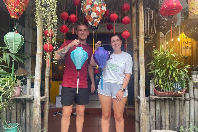Express Hoi An Lantern Making Class-Foldable lanterns - The small bonus at the end: an extra lantern gift