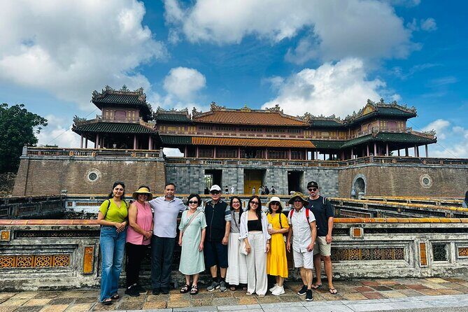From Hoi An/Da Nang: Hue Imperial City Tour via Hai Van Pass - Madam Thu 2 lunch: the Hue meal plus the footbath
