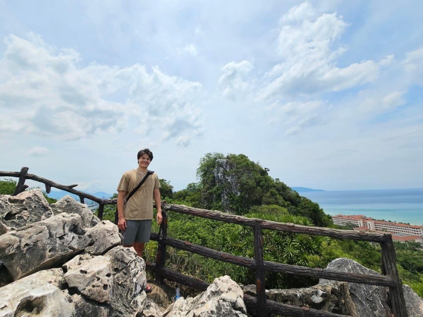 From Hoi An: My Son Sanctuary & Marble Mountains Guided Tour - The stone sculpture village walk: souvenirs with actual context