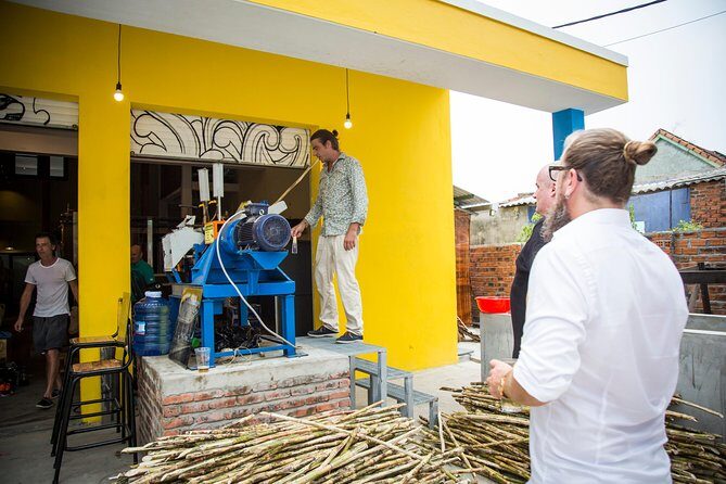 Guided tour of Sampan distillery // Agricultural Rum Medalist - Stop 3: The Medal-Winning Angle (and Why It Matters)