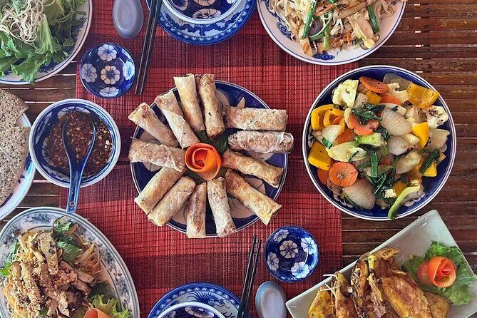 Hoi An Ancient Town Walking Street Food Tours with Night Market - Price and logistics: what $50 buys you (and what you should check)
