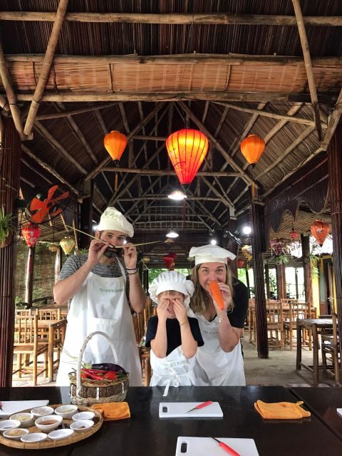 Hoi An: Authentic Cooking class in organic Herb Village - Dietary Needs, Allergies, and the Pescatarian Question