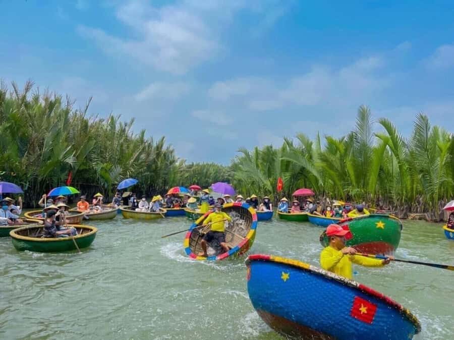 Hoi An : Bamboo Basket Boat Tour with Transportation - Round-net and cast-net fishing: the hands-on part that makes it worthwhile