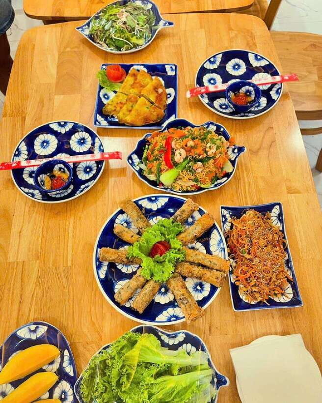 Hoi An: Basket Boat Ride, Cooking Class by Hangcoconut - Eating your results: meal quality and take-home food