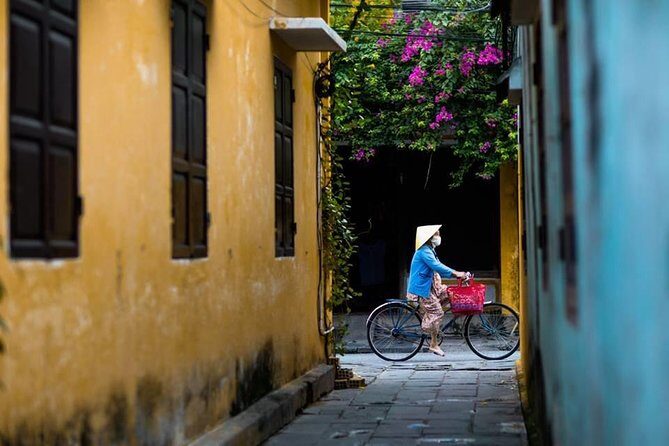 Hoi An city and Food tour - Old Town Landmarks: Japanese Covered Bridge and Chinese Assembly Halls