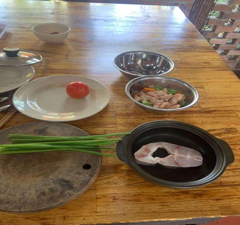 Hoi An: Cooking Class + basket boat (free transfer in Hoian) - Cooking four Central Vietnamese classics (and eating what you make)