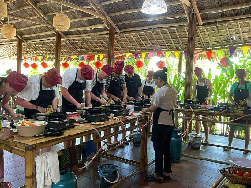 Hoi An: Cooking Class, Crab Fishing-Basket Boat, Market Tour - Crab Fishing Beside the Fishermen: short try, big fun energy