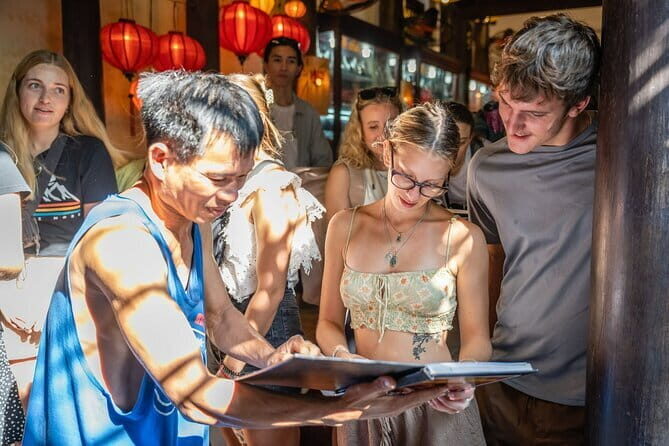 Hoi An Countryside Tour by Car/Motorbike or cycling - Rice and noodles making with a family: cooking as a culture lesson