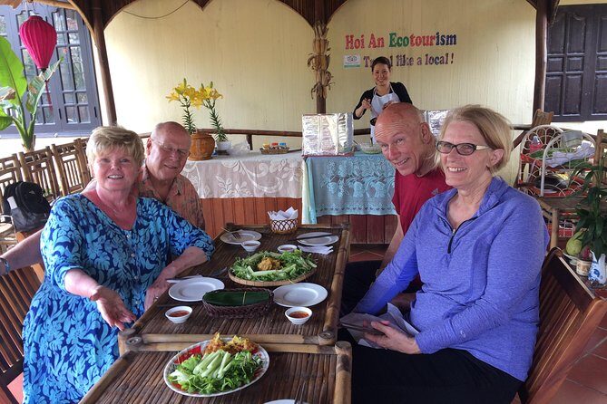 Hoi An Farming and Fishing life Experience Tour - Lunch at a local family house: when the tour slows down