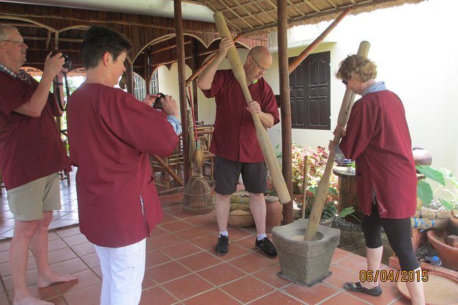 Hoi An Farming and Fishing life Experience Tour - What to wear and bring for a 5–6 hour countryside day