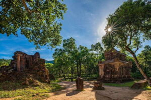 Hoi An: Half-day Excursion To My Son Sanctuary Tour - On-Site Flow: Photos, Temple Walk, and Guided Explanations