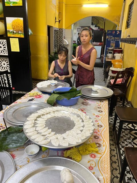 Hoi An hiden food adventure - Finishing at Chùa Cầu: why the route ends there