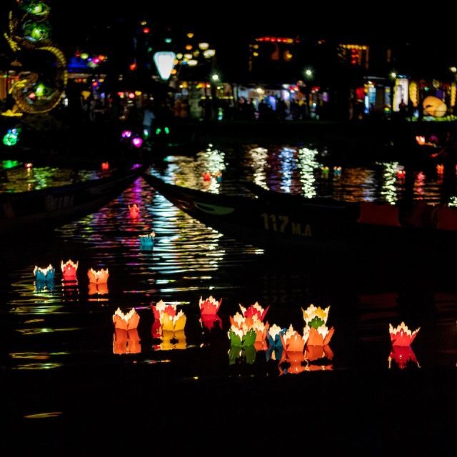 Hoi An : Hoai River Boat Trip by Night and Floating Lantern - Key things to notice before you go
