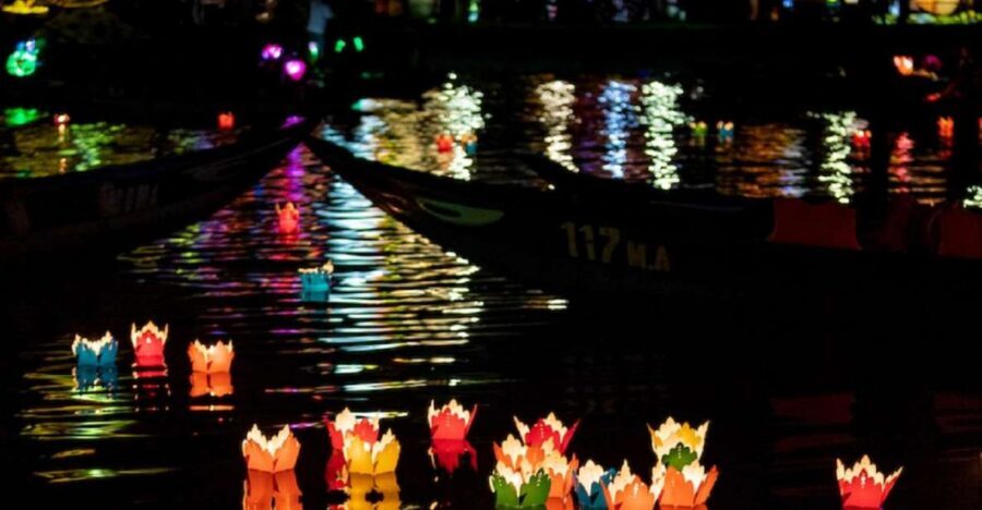Hoi An : Hoai River Boat Trip by Night and Floating Lantern - Should you book this Hoi An night lantern boat?