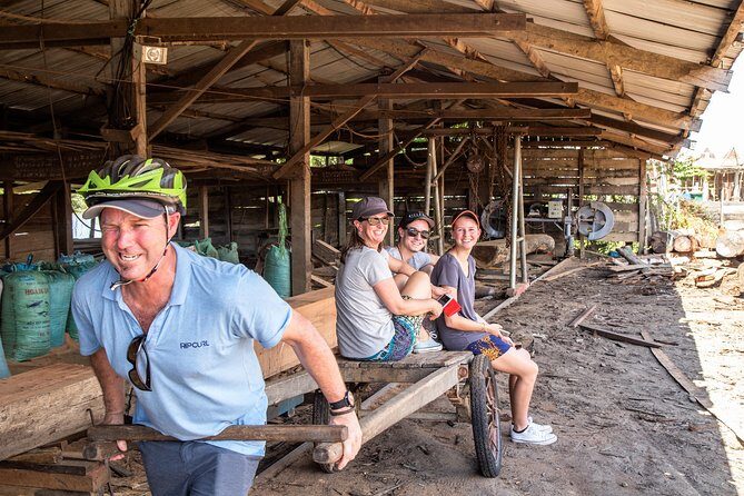 Hoi An: Morning Countryside Tour by Bike - Family chapels and calm canals in Duy Vinh