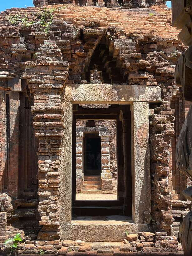 Hoi An: My Son Ruins: Guide-Bus-Boat-Cultural Show-Lunch - Electric Car to the Temples: Why the Entrance Phase Feels Less Stressful