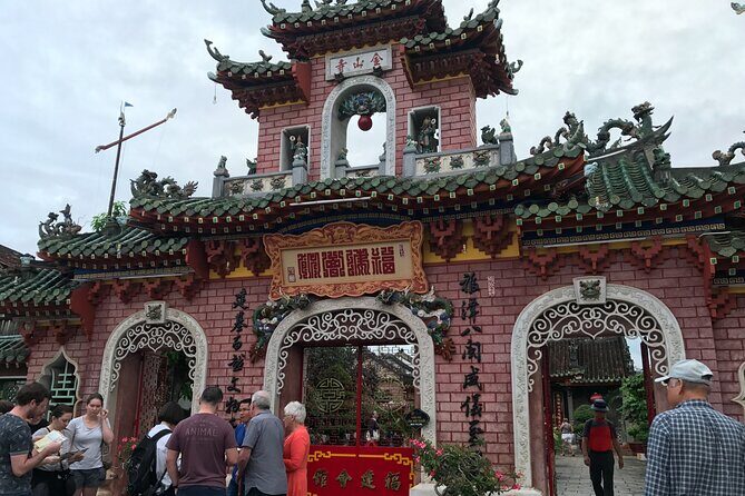 Hoi An Old Town and local Food - Guides, pace, and the shopping question (yes, it can come up)