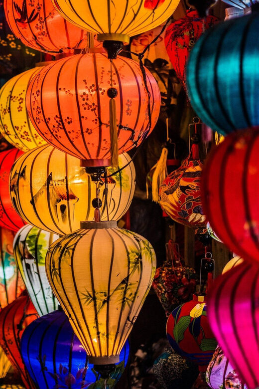 Hoi An: Old Town Lantern-Making Workshop - What you make: a 20cm garlic-shaped lantern you can fold and pack