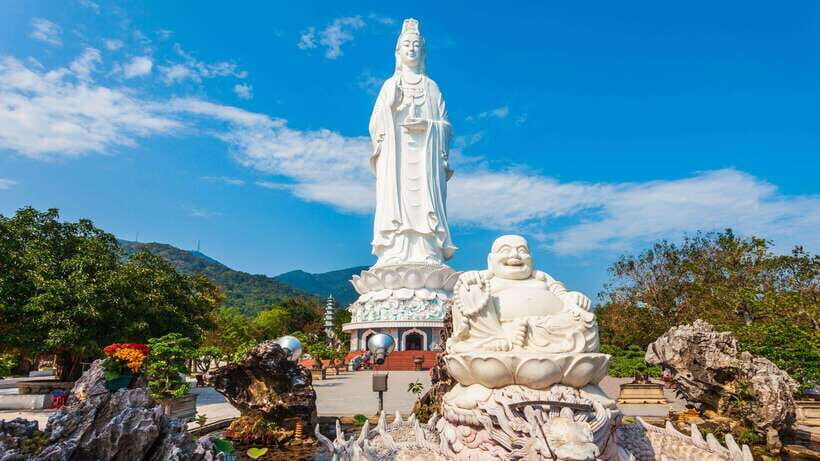 Hoi An: Private Car To/From Hue via Multi Attraction( 1-Way) - Marble Mountains: caves, pagodas, and Buddhist architecture above the coast
