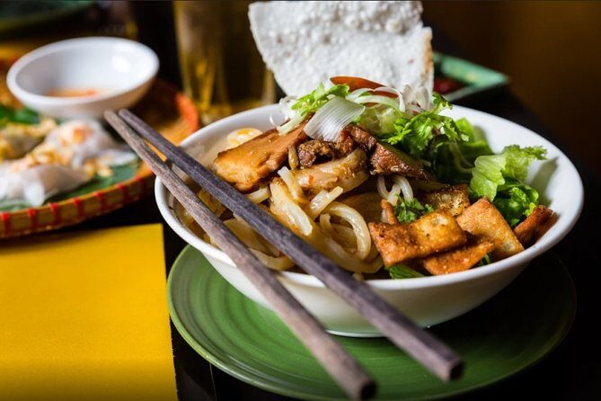 Hoi An Street Food Tour- The Real Taste Of Hoi An - Stop 1: White Rose Dumplings at the workshop start