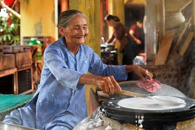Hoi An Sunrise Tour to Hidden Local Villagers - Where the tour begins: Duy Vinh fish sauce work