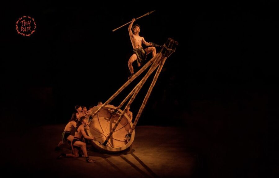 Hoi An: Teh Dar Vietnamese Bamboo Circus at Lune Center - Teh Dar at Hoi An Lune Center: Bamboo Dome Energy, Right in Town