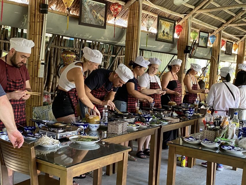 Hoi An: Traditional Cooking Class & meal w Cam Thanh Family - Welcome Drink and a Short Reset Before You Cook