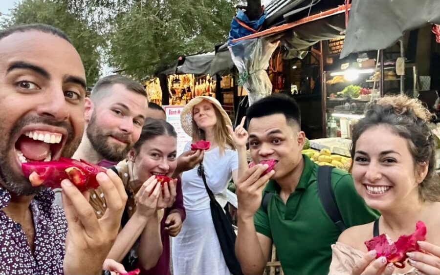 Hoi An Vegan Food Tour - Banh Xeo and Fried Wonton: crispy bites that feel street-food authentic