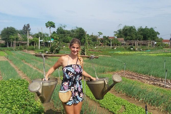 HOI AN Vegetable Village, Basket Boat, Palm Forest PRIVATE TOUR - Coffee pause in Cam Chau: a small break that feels local