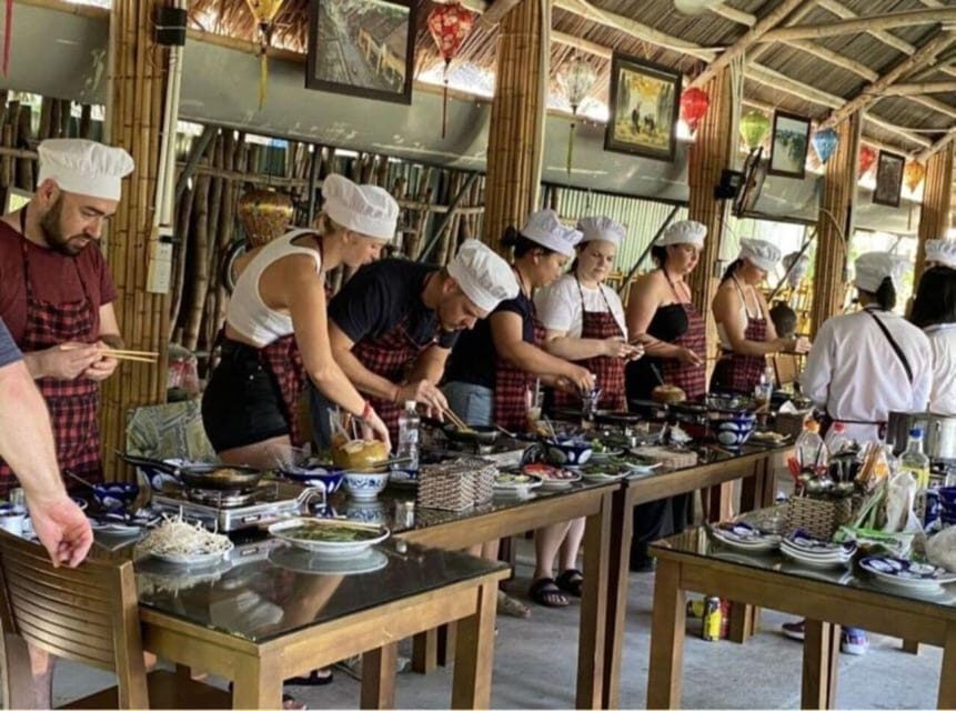 Hoi An: Vegetarian Cooking Class w Local Family and transfer - Practical tips that will save your comfort (and your photos)