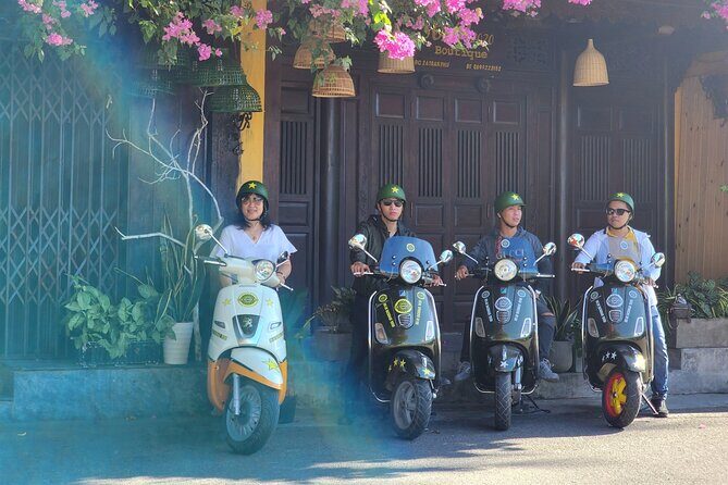Hoi An Vespa Tours: Hoi An Highlights and Hidden Gems - Back in the old town: Hoi An delicacies without hunting