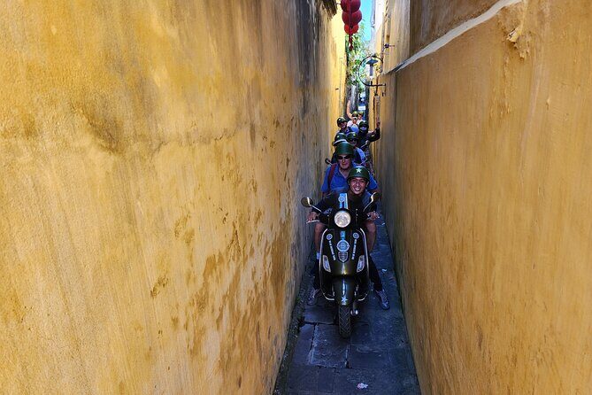 Hoi An Vespa Tours: Hoi An Highlights and Hidden Gems - Guides and drivers: the human part that makes the day click