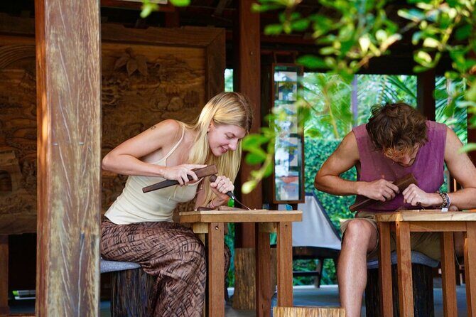 Hoi An Wood Carving: Create Your Art Wood with Master Artisan - Meet the master artisan and learn the tools that matter