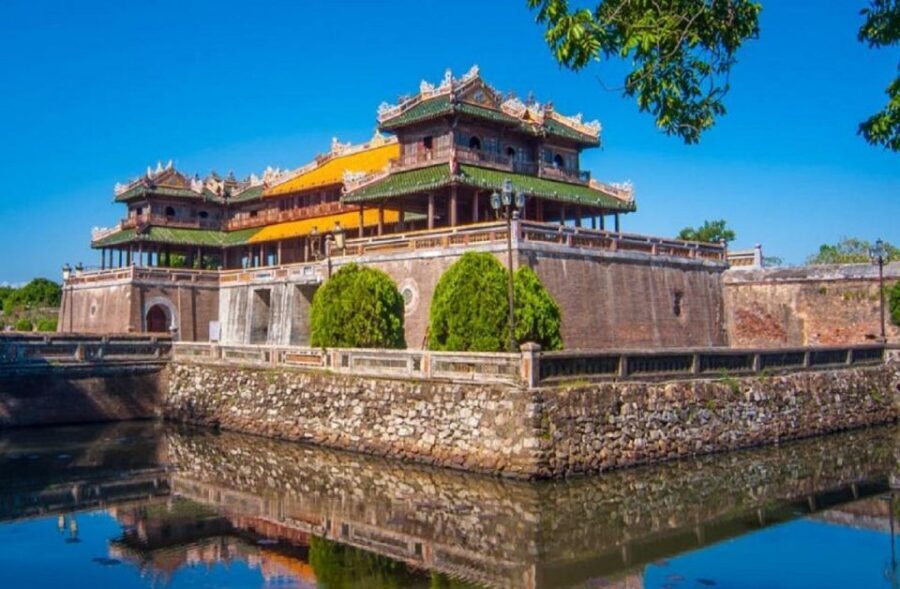 Hue City Tour with Dragon Boat from Hue or Danang or Hoi An - How to choose which day fits you best (and how to survive it)