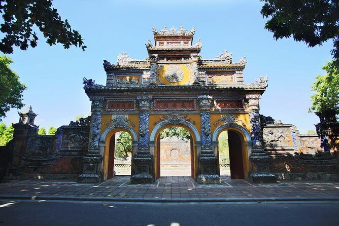 Hue City Trip From Hoi An or Da Nang By Private Tour - Planning the drive: Hai Van Pass, French and U.S. bunkers, coastal pauses