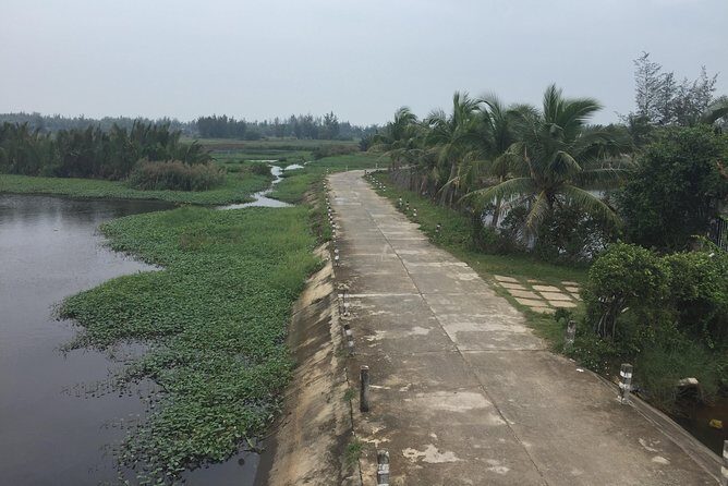Marble Mountains & Hoian Walking Tour - Hotel pickup, minivan comfort, and why the morning start matters