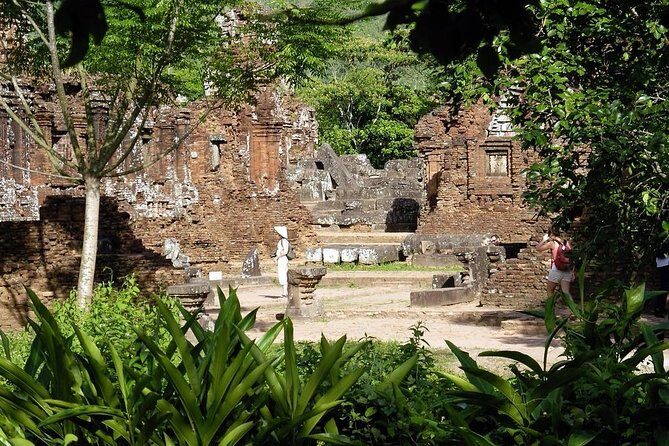 My Son Sanctuary Sunset - small group tour - Getting from Hoi An: Small-Group Pickup and Air-Conditioned Comfort