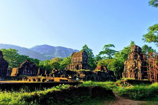 My Son Sanctuary Sunset with insider guide and BBQ boat trip - Group size, comfort, and solo travel confidence