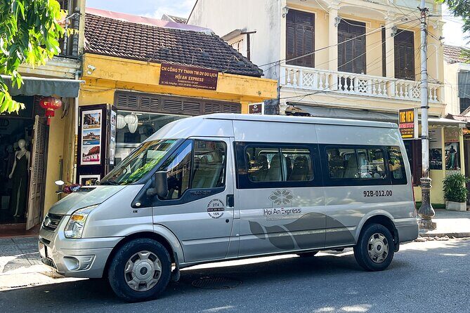Private Transfer: Hoi An City to Da Nang Airport or Da Nang Hotel - Finding your driver fast: sign, meeting, and pickup details