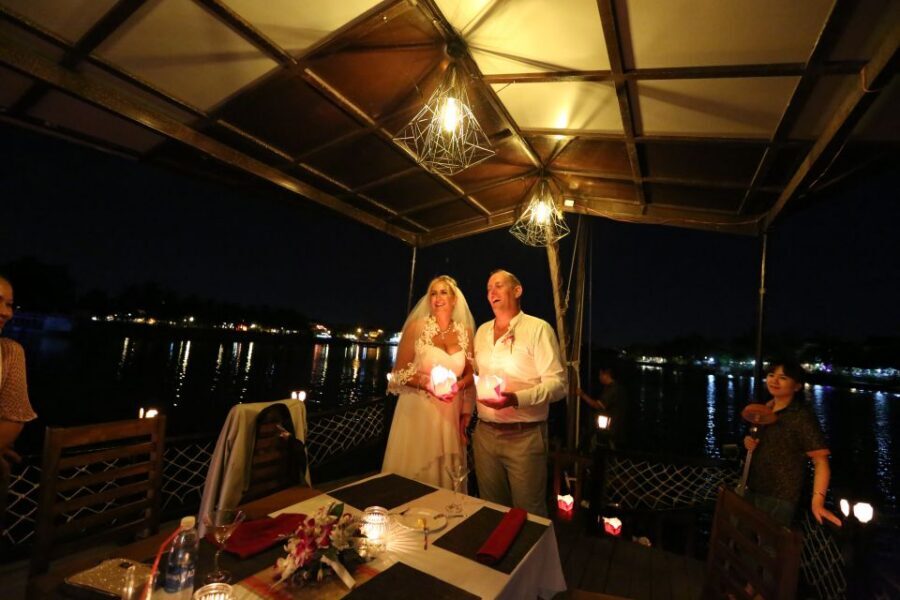 Romantic Sunset Dinner Cruise in Hoi An - What to Bring and How to Get the Best Evening Photos