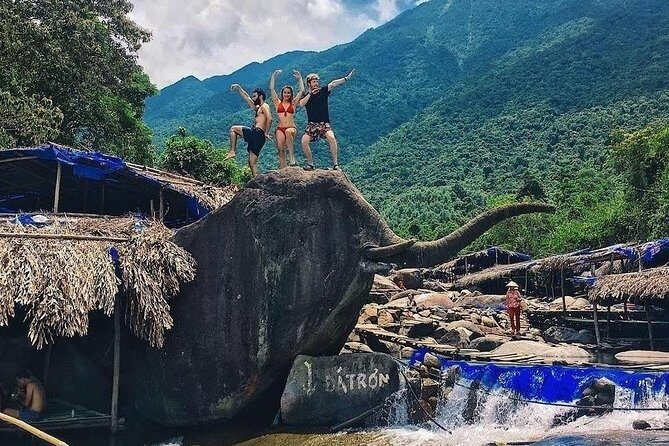 Top Gear Hai Van Pass between Hoi An or Da Nang to Hue - Stop 2: Hai Van Pass ride plus explore time for photos