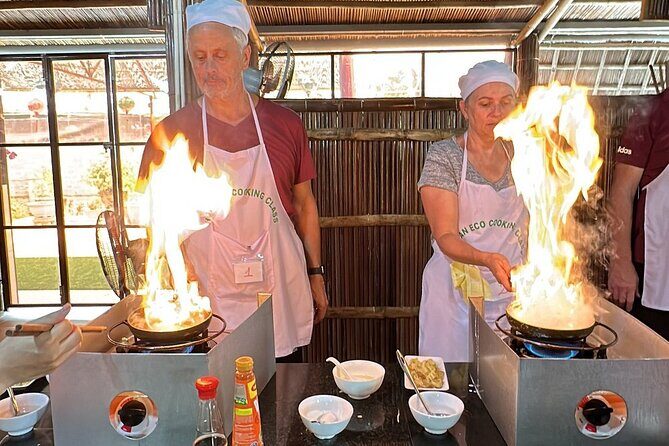Vegetarian Cooking Class and Basket Boat Activity - What you actually get: lunch or dinner, recipe book, and a full plate